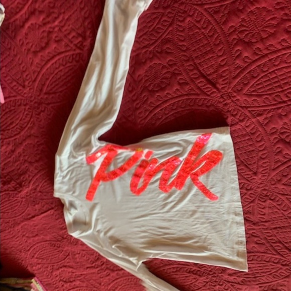 PINK long sleeve tee shirt, white, with beautiful sequined PINK, medium-large - Picture 3 of 6